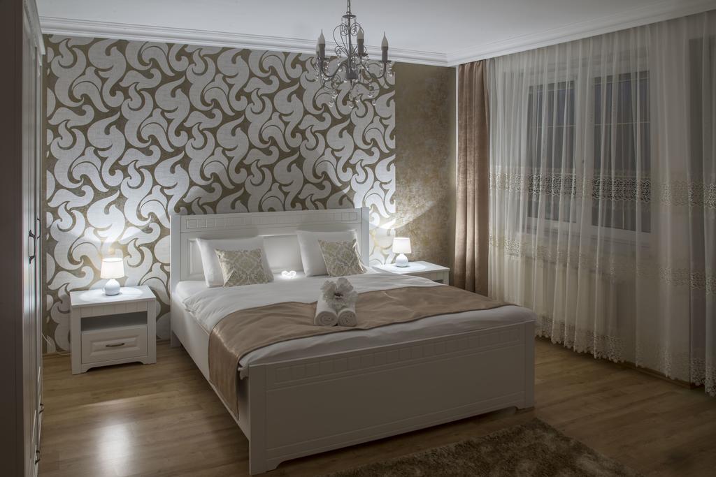 Villa Grande - Apartmany オロモウツ エクステリア 写真