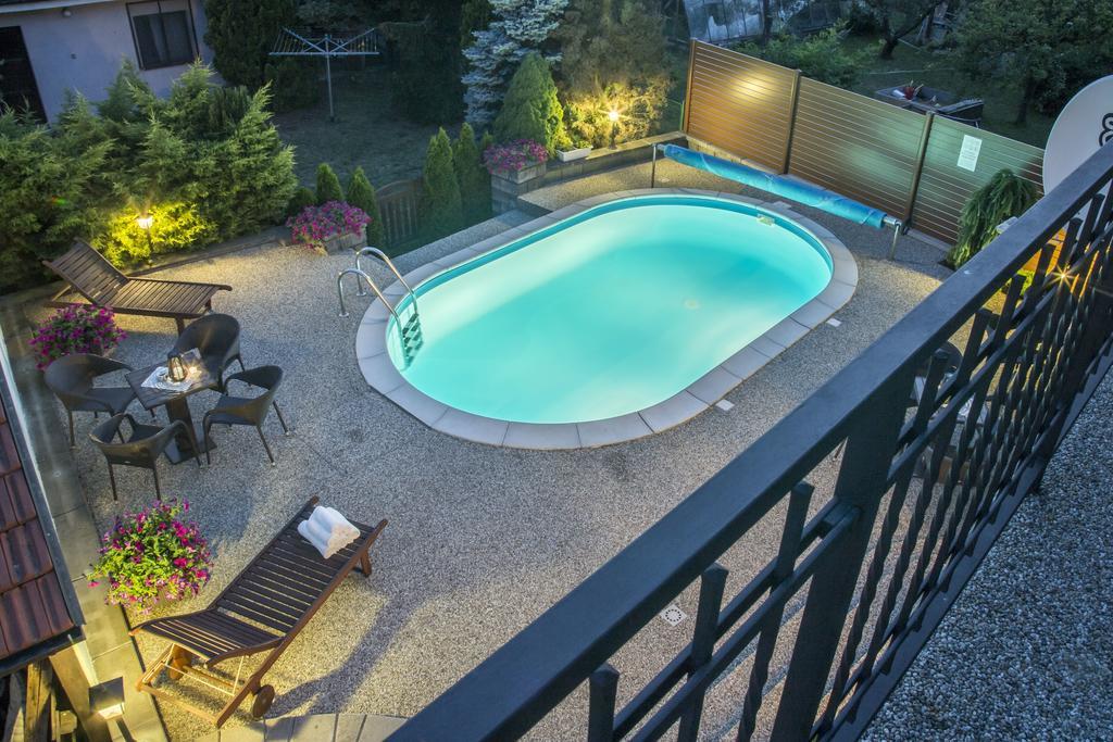 Villa Grande - Apartmany オロモウツ エクステリア 写真