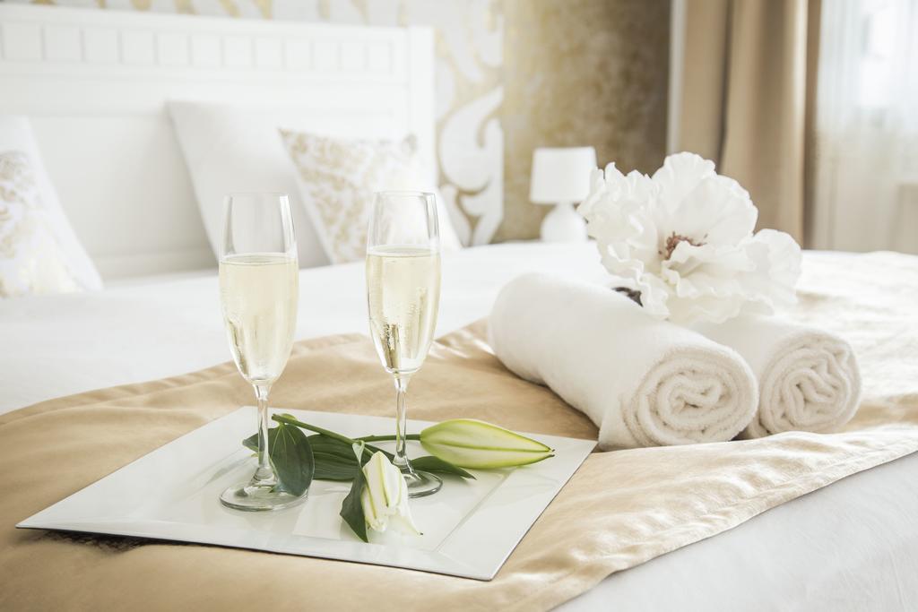Villa Grande - Apartmany オロモウツ エクステリア 写真