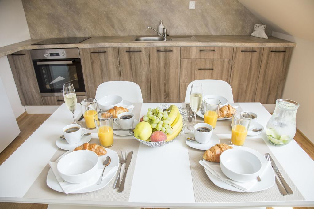 Villa Grande - Apartmany オロモウツ エクステリア 写真